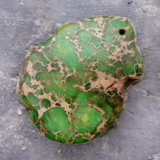 Imperial jasper slice with hole 39x32 mm no 86
