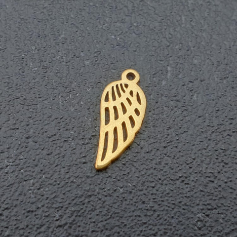 Pendant wing of surgical steel 13x6 mm 1pc gold colour Pendant wing of surgical steel 13x6 mm 1pc gold colour