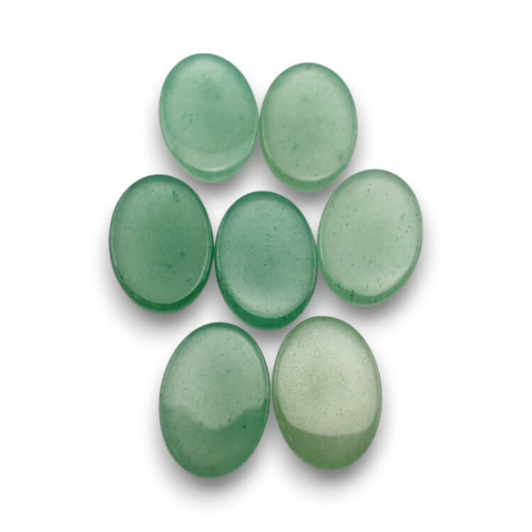 Awenturyn zielony kaboszon 14x10 mm 1 szt Awenturyn zielony kaboszon 14x10 mm 1 szt