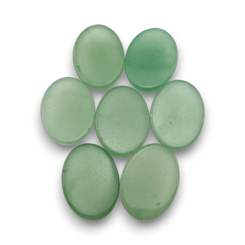 Awenturyn zielony kaboszon 18x13 mm 1 szt Awenturyn zielony kaboszon 18x13 mm 1 szt