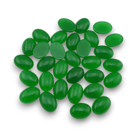 Jadeit zielony kaboszon 18x13 mm 1 szt Jadeit zielony kaboszon 18x13 mm 1 szt