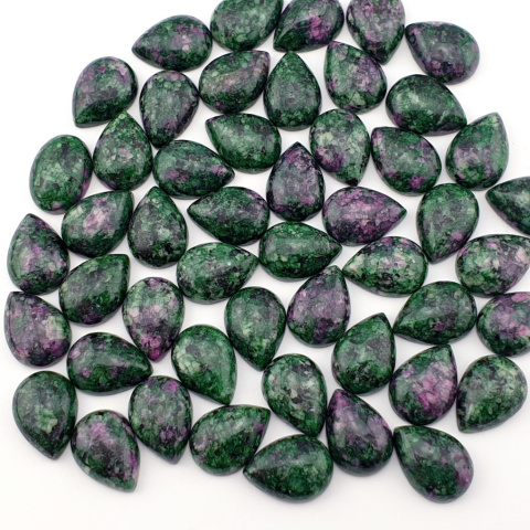 Zoisite with ruby cabochon teardrop 18x13 mm 1 pc Zoisite with ruby cabochon teardrop 18x13 mm 1 pc
