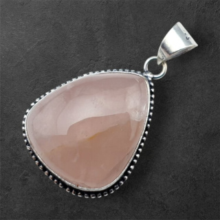 Pink quartz pendant 28x23 mm no 60