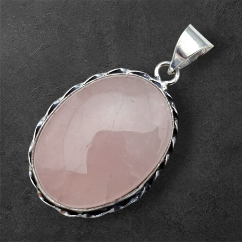 Pink quartz pendant 30x23 mm no. 33 Pink quartz pendant 30x23 mm no. 33