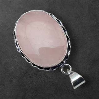 Pink quartz pendant 30x23 mm no 33