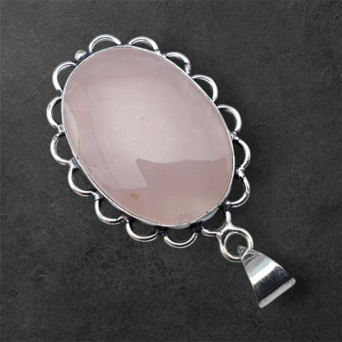 Pink quartz pendant 31x22 mm no. 59 Pink quartz pendant 31x22 mm no. 59