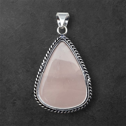 Pink quartz pendant 34x25 mm no 48 Pink quartz pendant 34x25 mm no 48
