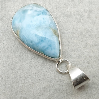 Larimar pendant 25x16 mm no 241