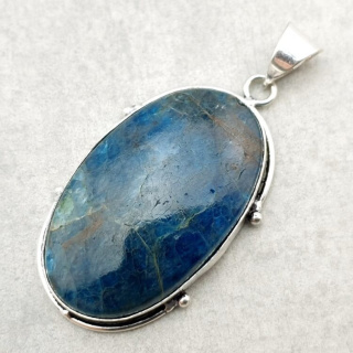 Apatite pendant 38x23 mm no. 77