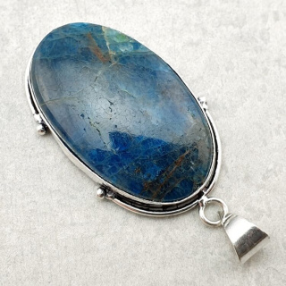 Apatite pendant 38x23 mm no. 77