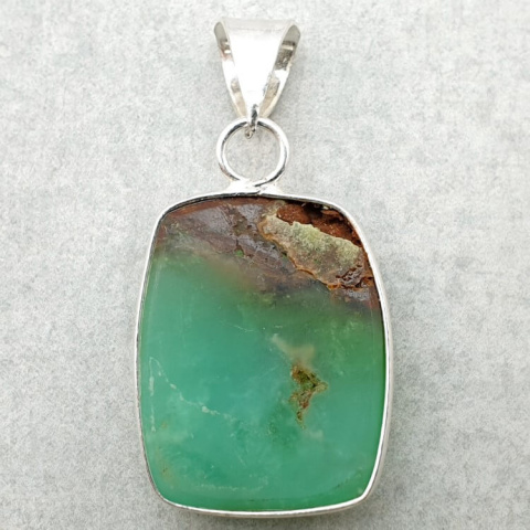 Chrysoprase pendant 25x19 mm no 129 Chrysoprase pendant 25x19 mm no 129