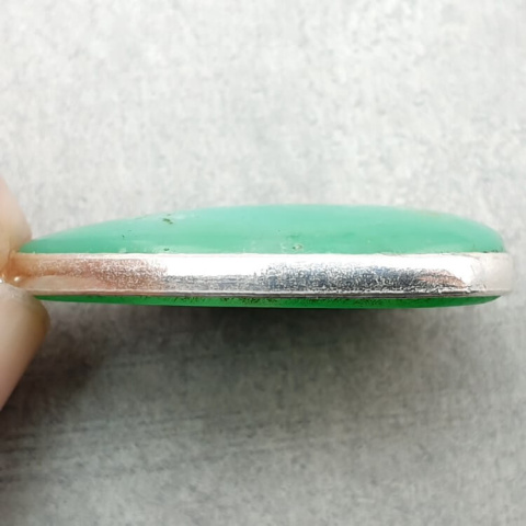 Chrysoprase pendant 28x16 mm no 168 Chrysoprase pendant 28x16 mm no 168