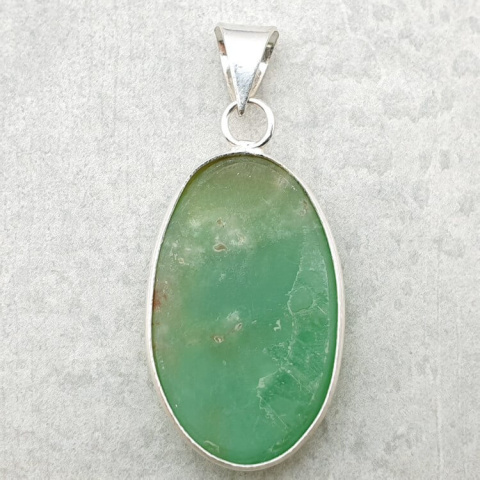 Chrysoprase pendant 31x20 mm no 122 Chrysoprase pendant 31x20 mm no 122