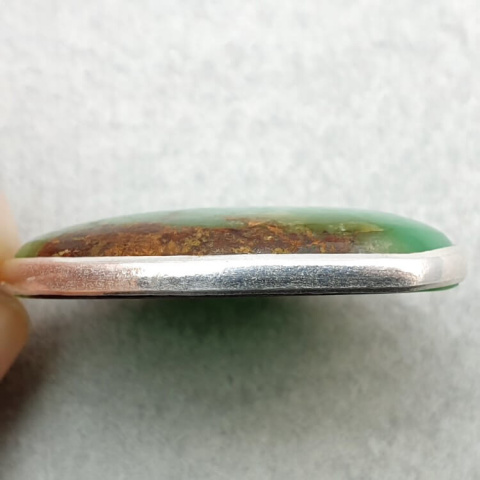 Chrysoprase pendant 31x22 mm no. 112 Chrysoprase pendant 31x22 mm no. 112