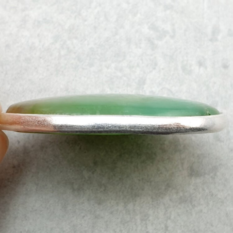 Chrysoprase pendant 32x22 mm no 131 Chrysoprase pendant 32x22 mm no 131