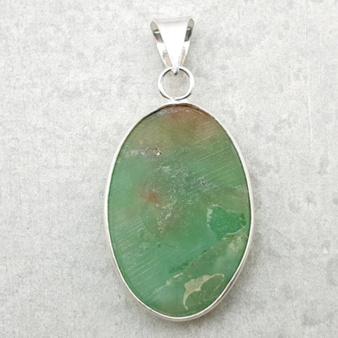 Chrysoprase pendant 32x22 mm no 131 Chrysoprase pendant 32x22 mm no 131
