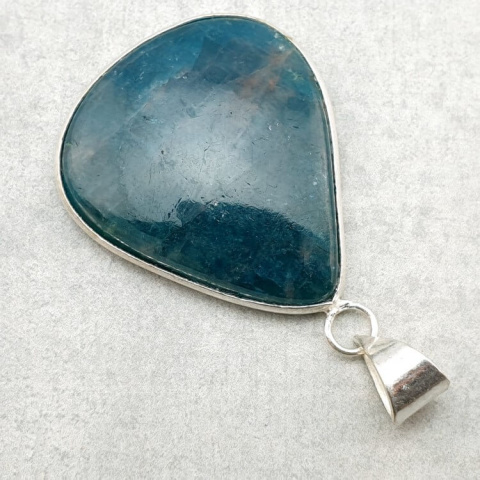 Apatite pendant 33x29 mm no 134 Apatite pendant 33x29 mm no 134
