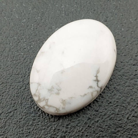 Howlite cabochon 25x18 mm no. 69 Howlite cabochon 25x18 mm no. 69