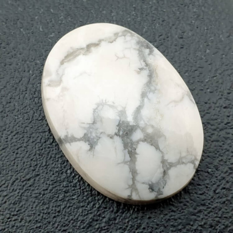 Howlite cabochon 29x21 mm no 42 Howlite cabochon 29x21 mm no 42