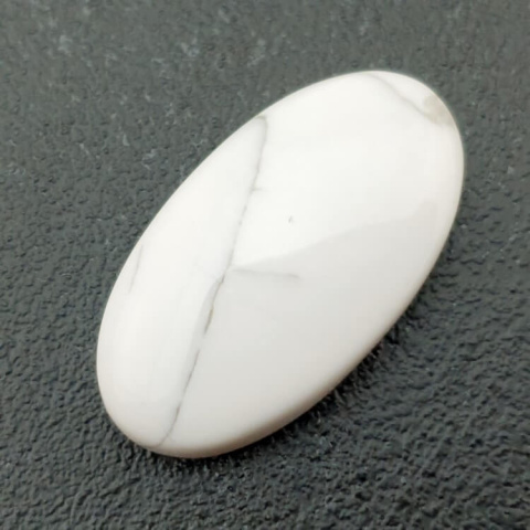 Howlit kaboszon 30x16 mm nr 41 Howlit kaboszon 30x16 mm nr 41
