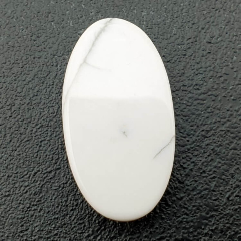 Howlit kaboszon 30x16 mm nr 41 Howlit kaboszon 30x16 mm nr 41