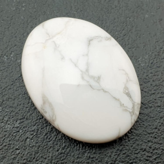 Howlite cabochon 30x22 mm no 21