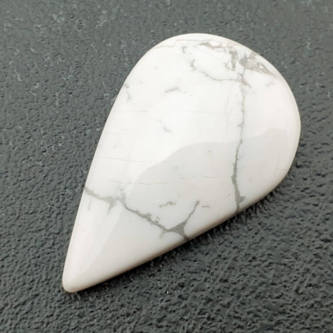 Howlite cabochon 31x19 mm no 73 Howlite cabochon 31x19 mm no 73