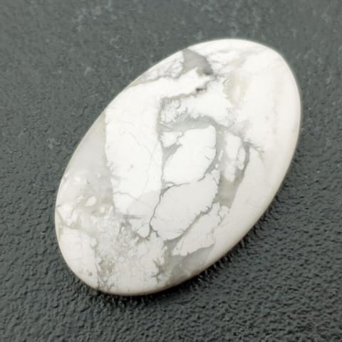 Howlite cabochon 31x19 mm no 84 Howlite cabochon 31x19 mm no 84