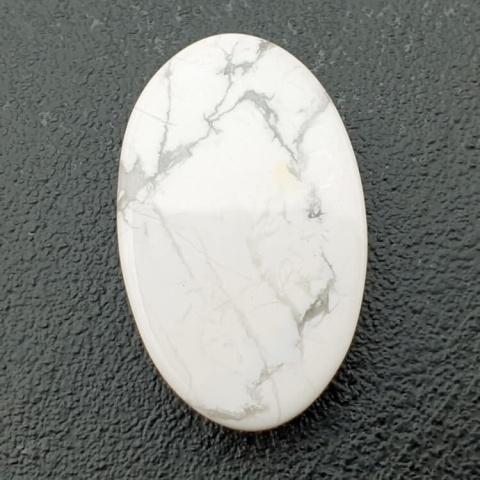 Howlite cabochon 31x19 mm no 84 Howlite cabochon 31x19 mm no 84