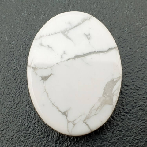Howlite cabochon 31x23 mm no 80 Howlite cabochon 31x23 mm no 80