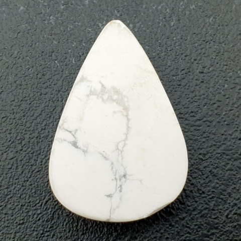 Howlite cabochon 32x22 mm no. 72 Howlite cabochon 32x22 mm no. 72