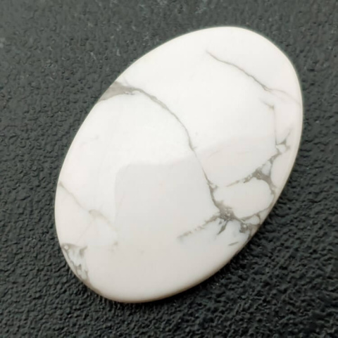 Howlite cabochon 33x22 mm no. 67 Howlite cabochon 33x22 mm no. 67