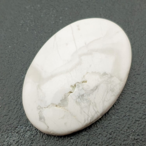 Howlite cabochon 33x23 mm no. 23 Howlite cabochon 33x23 mm no. 23