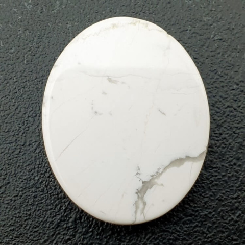 Howlite cabochon 33x27 mm no. 70 Howlite cabochon 33x27 mm no. 70