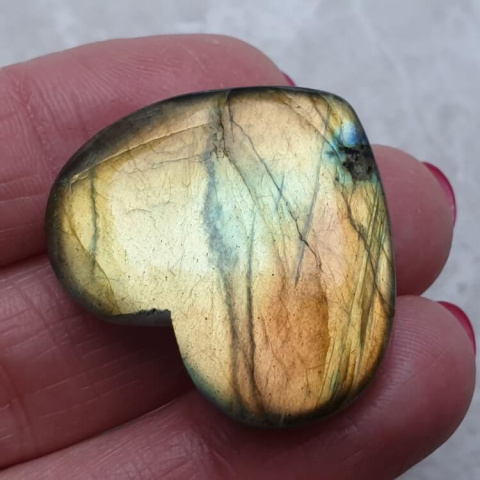Labradorite cabochon heart 31x27 mm no. 150 Labradorite cabochon heart 31x27 mm no. 150